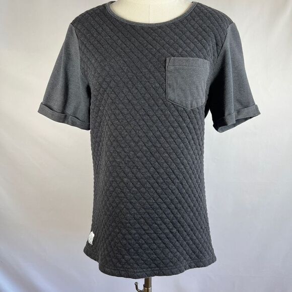 Native Youth Quilted Jersey Tee -Charcoal and Gray -
Size XL - Preloved - Picture 1 of 14